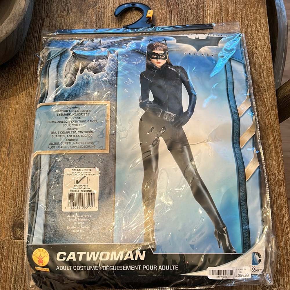 Cat woman Halloween costume